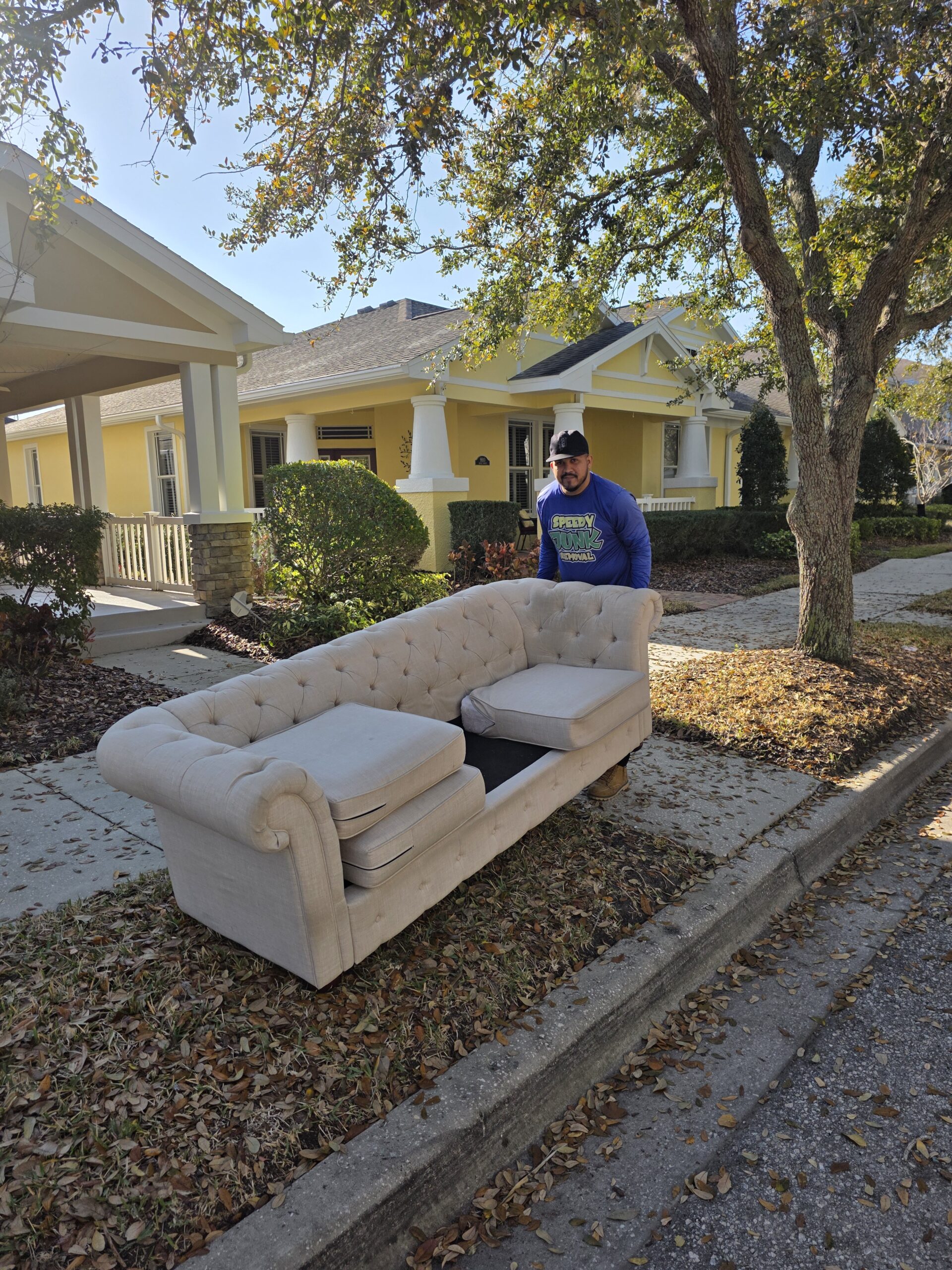 bulk trash pickup Tampa furniture at curb