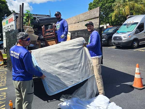 Same day junk removal trailer in Westchase Florida